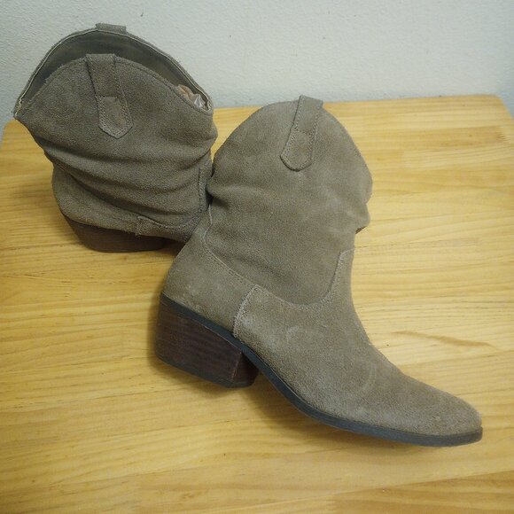 White Mountain Leather Suede Boots - Picture 1 of 4
